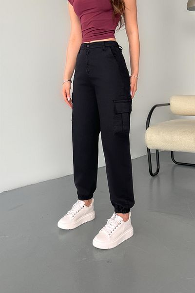 BİKELİFE Schwarze Hose aus Gabardine-Stoff mit Cargotaschen