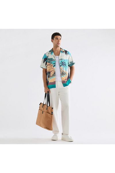 FAV All-over Graphic Print Shirt With Camp Collar And Short Sleeves