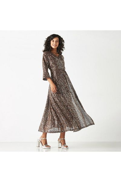 Iconic All-over Embellished Dress With V-neck And 3/4 Sleeves