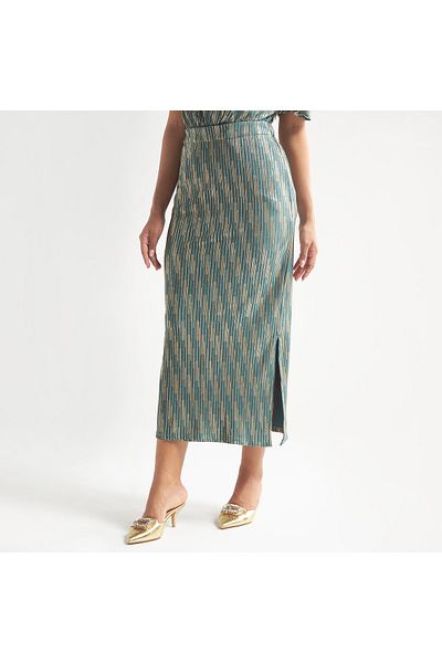 FAV Textured Skirt With Semi-elasticated Waistband And Slit Detail