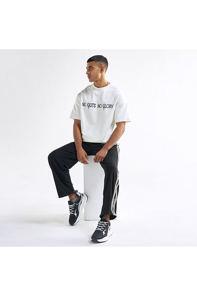 FAV Slogan Print T-shirt With Crew Neck And Short Sleeves