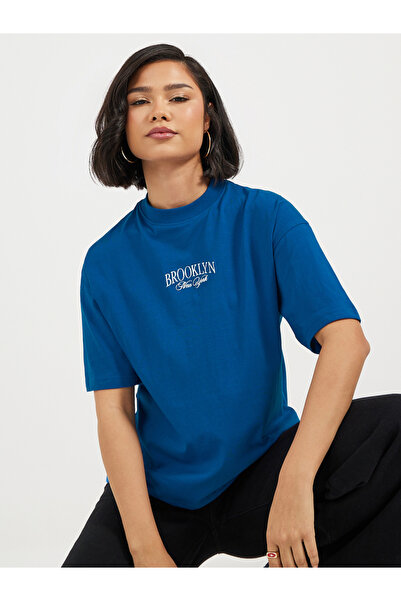 Styli Oversized High Neck Embroidery Detail T-Shirt