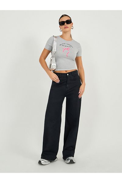 Styli Slogan Print Short Sleeve Fitted Crop T-Shirt