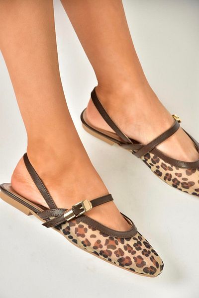 Fox Shoes U 820067215   Sandale de damă din plasă maro