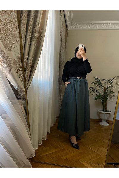 La MatildaLingerie Premium Elastic Poplin Skirt with Pockets