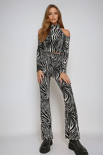 VAGGON Women's Black-White Patterned Spanish Trousers with Grass on the Front Prmx10914