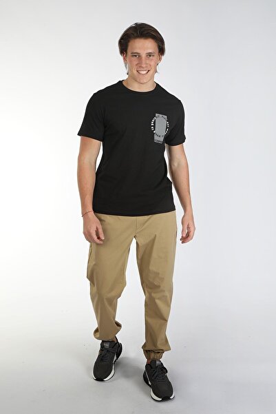 Lee Cooper تي شيرت رجالي من تيسي مصنوع من القطن بنسبة 100% برقبة دائرية باللو...