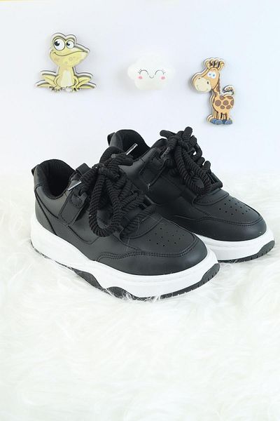 Moda Lime Unisex Children's Sports Shoes Kuromi Special Design Lace-Up and Velcro Sneakers