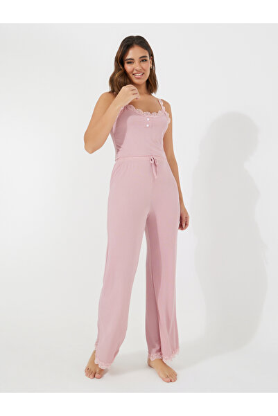 Take Two By Styli Lace Cami Top & Pyjama Set