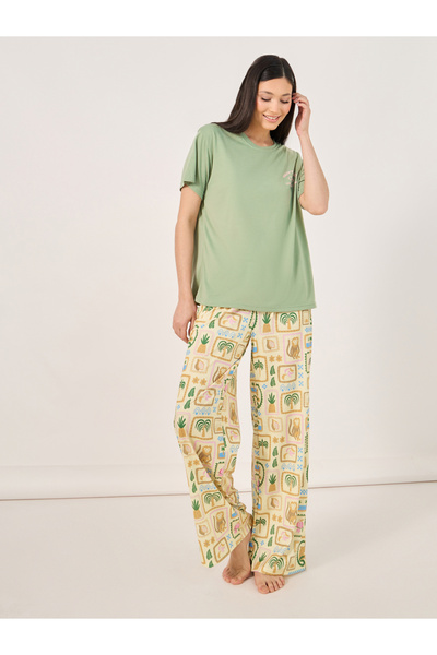 Styli طقم بيجاما وقميص تي شيرت بكتف منسدل وشعار مزدوج الخط