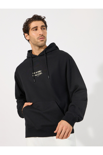 Styli Minimal Chest Print Relaxed Fit Hoodie
