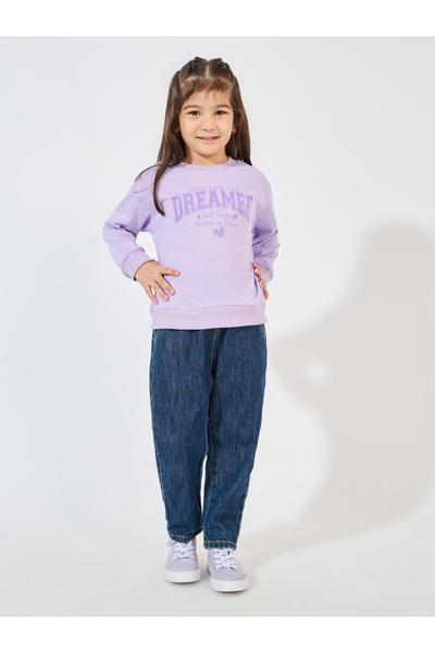 Styli Slogan Print Sweatshirt with Dropped Shoulder
