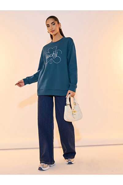 Styli Oversized Embroidery Detail Sweatshirt