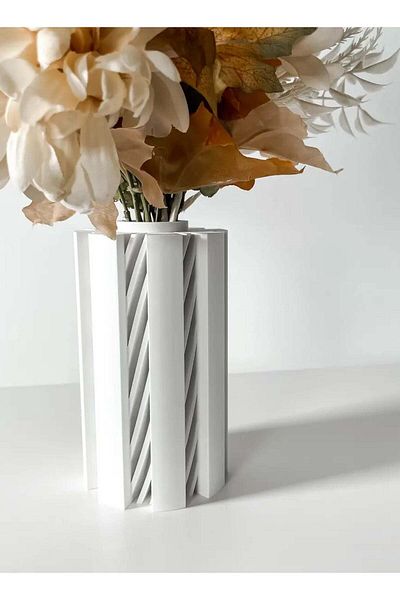 3D Brothers Landis Refined Vase  Artistic Modern Piece for Elegant Dried and Preserved Flower Arrangements