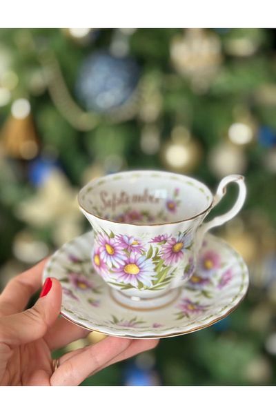Royal Albert Months September September Gold Gilding Porcelain Colored Floral Purple Teacup Coffee