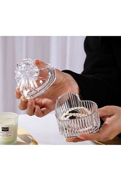 PEKİBU FİYONK MODEL KAPAKLI CAM KUTU ŞEKERLİK KALP