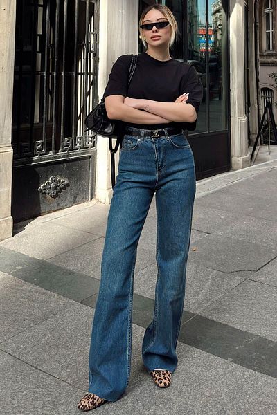 Swist Navy Blue High Waist Wide Leg Women's Jeans with Leg Detail
