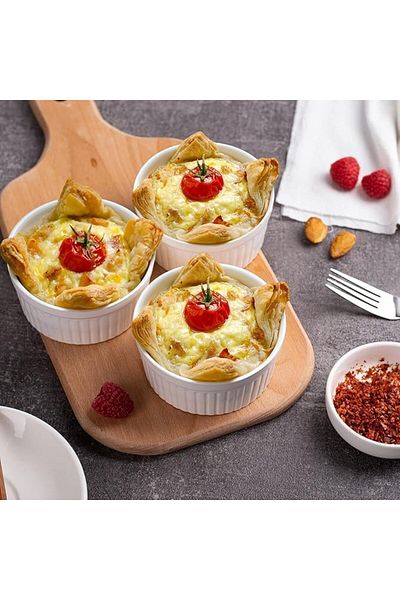 AKDC 4 Oz Ceramic Ramekins – Oven Safe, for Desserts, Soufflé, Pudding, Dips & Snacks