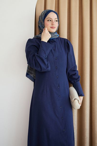 InStyle Trikotové šaty s knoflíky v námořnické modré