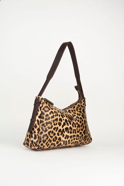 Vivaq Women's Leopard Brown Baguette Design Strap Lined Faux Leather Zipper Closure Hand and Shoulder Bag