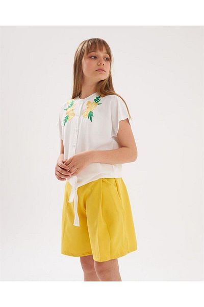 Hilal Akıncı Kids Girl's Embroidery Detailed Front Tie White Shirt Pocket Shorts Set of 2