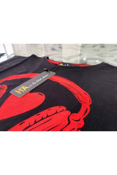 Hilal Akıncı Kids Girl's Earmuff Printed Black T-Shirt Chain Written Denim Capri Hatless 2-Piece Set