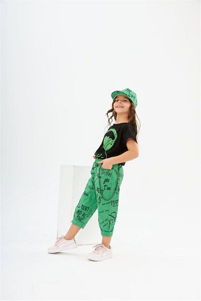 Hilal Akıncı Kids Girl's Earmuff Printed Black T-Shirt Chain Written Denim Capri Hatless 2-Piece Set