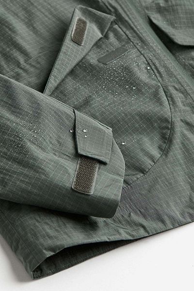 H&M StormMove™ Cropped 2.5-layer shell jacket