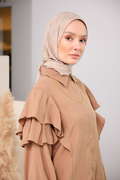 LOCCO Women's Hidden Button Shirt with Mink Ruffles