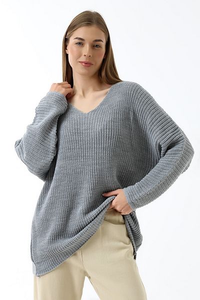 Devinka Women's Gray Oversize Casual V-Neck Knitwear Sweater