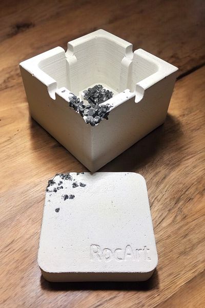 RocArt Home Τετράγωνο τασάκι από σκυρόδεμα