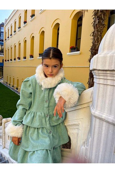 Hilal Akıncı Kids Κοριτσίστικο παλτό με γιακά και μανίκια με λευκή γούνα