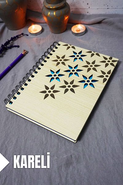 markcat Caiet din lemn cu model floral - Caiet în carouri - Agenda - Caiet școlar (A5 - 120 coli)