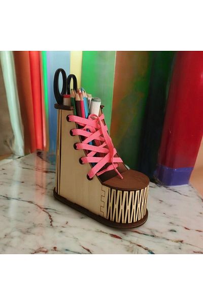 Major Selection Θήκη για στυλό με θέμα τα παπούτσια Laser Cut (Τα κορδόνια αποστέλλονται σε διαφορετικό χρώμα ανάλογα με την κατάσταση στοκ.)
