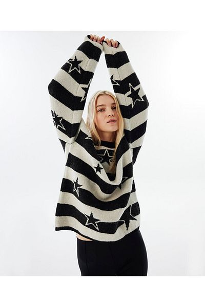 Twist Jacquard Star Striped Sweater
