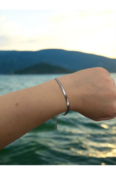 Miyoste Women's Silver Color Steel Bracelet