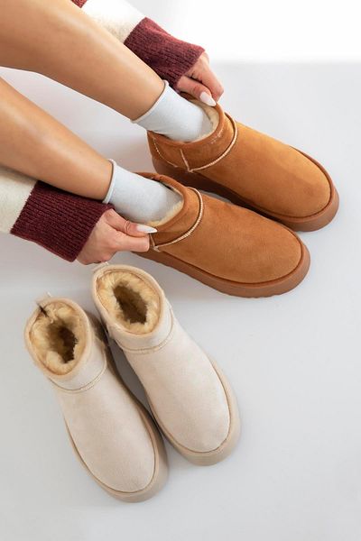 STRASWANS Women's Furry Thick Sole Beige Boots