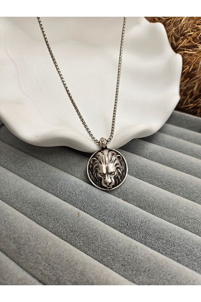 AURA Male Necklace with Lion Icon