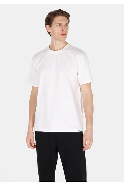 Colin's Comfort Fit Round Neck Plain Men's White Short Sleeve T-Shirt