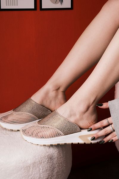 Lal Shoes & Bags Γυναικείες Παντόφλες-Κρέμα με Πέτρινο Διχτυωτό Κουκουβάγια
