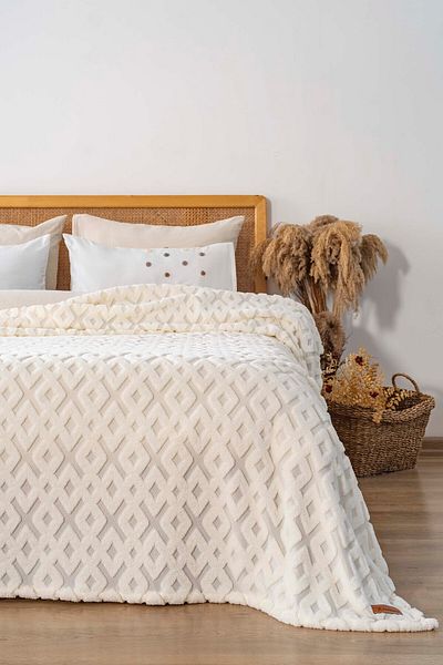 Rivaİstanbul Clara Jacquard Raschel Scandinavian Double Punch Bedspread