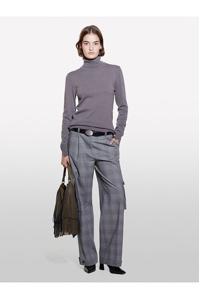 Sisley Women's Smoked Wool and Cashmere Blended Rib Detailed Turtleneck Sweater