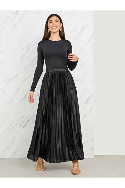 Styli تنورة طويلة من الساتان بطيات عالية الارتفاع على شكل حرف A