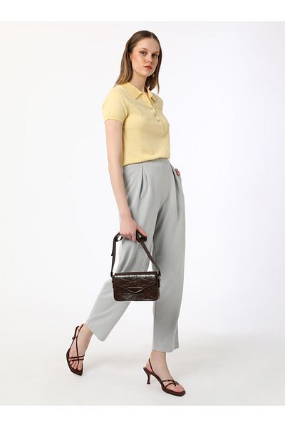 Refka Pantaloni de bază cu buzunare cu textura moale - Gri deschis - Refka