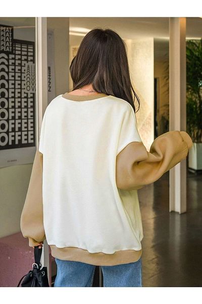 Know Dámská oversize mikina se 3 vlákny, dostatečně bílá s potištěným béžovým rukávem