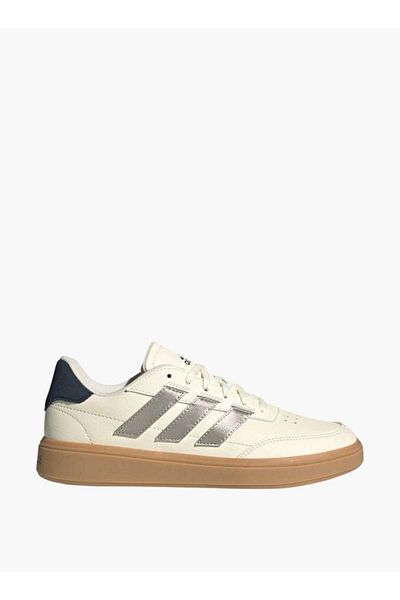 adidas حذاء رياضي نسائي مزين بشعار مع رباط للإغلاق - COURTBLOCK