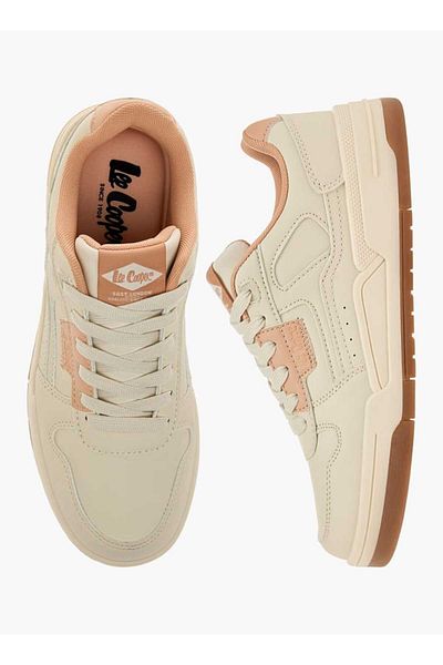 Lee Cooper حذاء رياضي نسائي من Lee Cooper بألوان متعددة مع رباط للإغلاق
