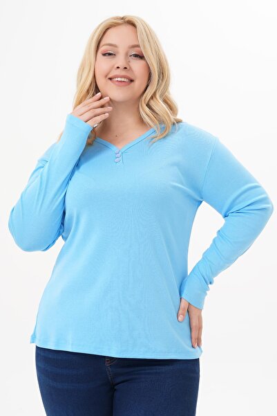 Siyezen Plus Size Three Button Detailed Cotton Lycra Basic Blouse