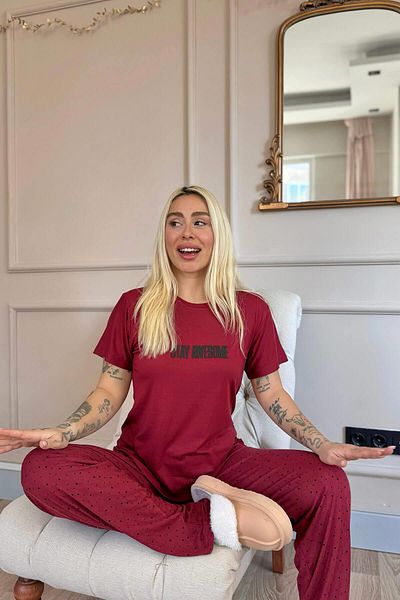Pijamaevi Set pijamale pentru femei cu mânecă scurtă din bambus cu model Burgundy Stay