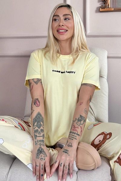 Pijamaevi Yellow Sweet Patterned Bamboo Short Sleeve Women's Pajamas Set